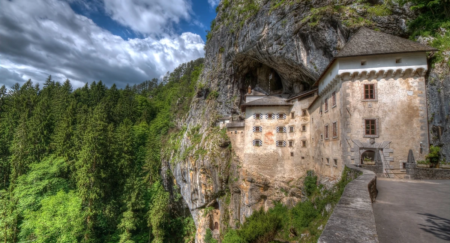 Lake Bled to Posojna Cave & Piran Tour - Predjama Castle